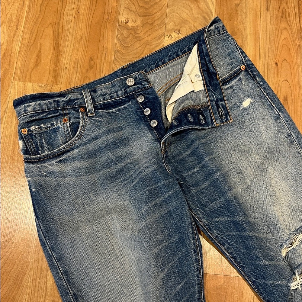 Levi's Women's 501® CT Jeans  100% cotton tapered ankle length size 30/32